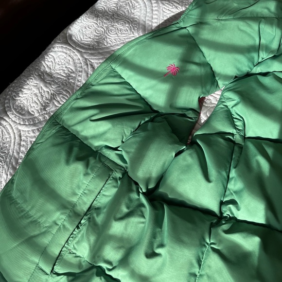 Lilly Pulitzer Reversible Puffer Vest - Picture 11 of 11